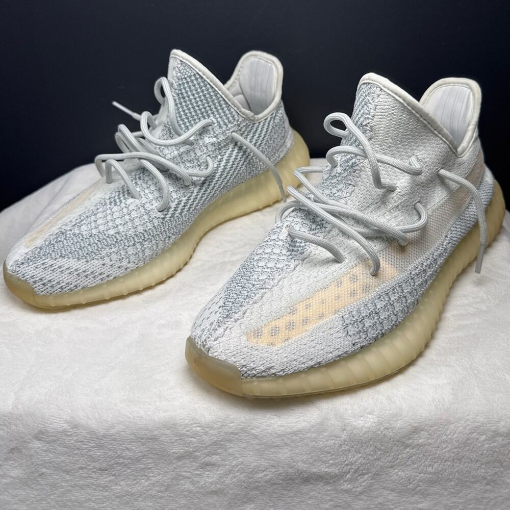 adidas Yeezy Boost 350 V2 “Cloud White Reflective” – FW5317 | 10.5M